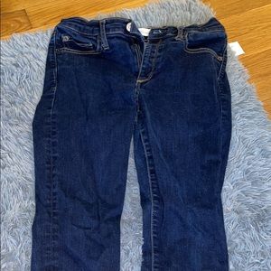 Woman’s Gap jeans